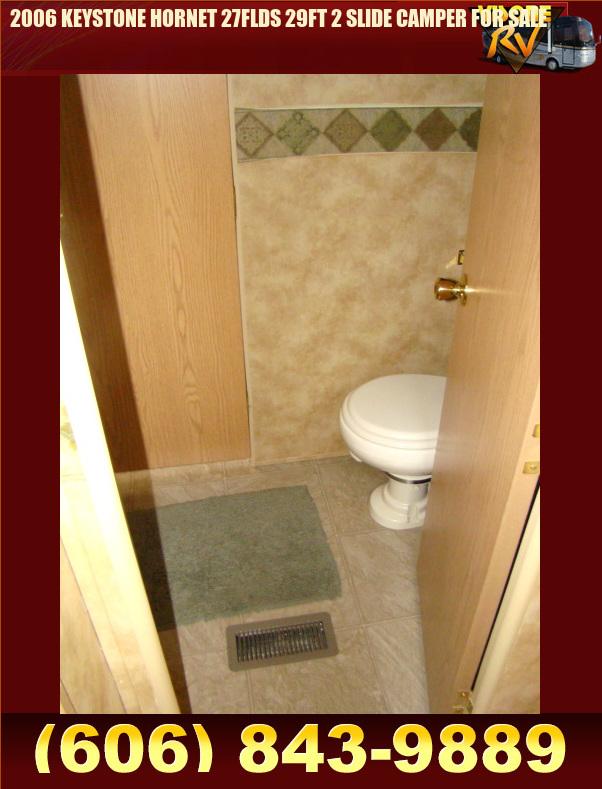 Salvage RV Parts 2006 KEYSTONE 27FLDS 29FT 2 SLIDE CAMPER FOR