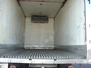 1998 INTERNATIONAL 4700 DT 466E DIESEL 18FT REFER BOX FOR SALE