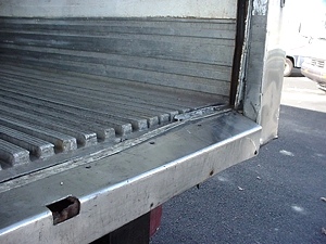 1998 INTERNATIONAL 4700 DT 466E DIESEL 18FT REFER BOX FOR SALE
