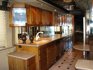1999 PREVOST COUNTRY COACH XL45 PREVOST FOR SALE 