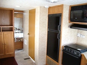 2007 KEYSTONE SPRINGDALE 28FT 1 SLIDE TRAVEL TRAILER FOR SALE