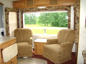 2007 KEYSTONE SPRINGDALE 28FT 1 SLIDE TRAVEL TRAILER FOR SALE