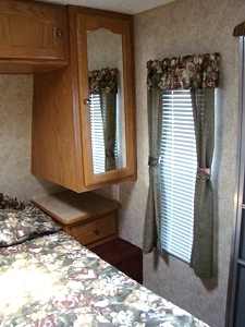 2007 KEYSTONE SPRINGDALE 28FT 1 SLIDE TRAVEL TRAILER FOR SALE