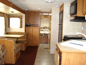2007 KEYSTONE SPRINGDALE 28FT 1 SLIDE TRAVEL TRAILER FOR SALE