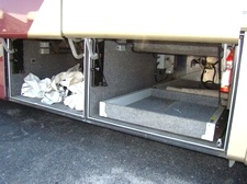 2000 FEATHERLITE VOGUE USED PARTS FOR SALE 45FT 1-SLIDE PARTING OUT
