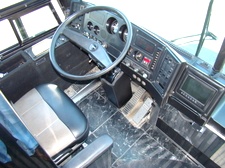07 LIMO BUS 32-PASSENGER BY MOONLIGHT CONVERSIONS - 1993 MCI CHASSIS