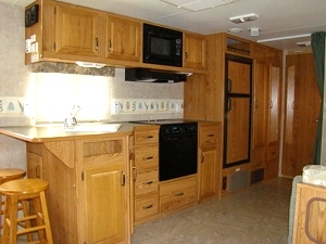 2006 WILDERNESS 31FT 1 SLIDE ( BUNKS) BY FLEETWOOD TRAVEL TRAILER FOR SALE