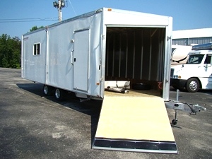 2009 RANCE ROUGH RIDER ALUMINUM INCLOSED TRAILER 