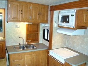 2005 COACHMEN FREELANDER CLASS C MOTORHOME 31FT 1 SLIDE OUT