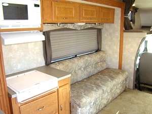 2005 COACHMEN FREELANDER CLASS C MOTORHOME 31FT 1 SLIDE OUT