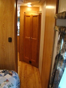 2000 CRUISE MASTER 35FT 1 SLIDE CLASS A MOTORHOME FOR SALE