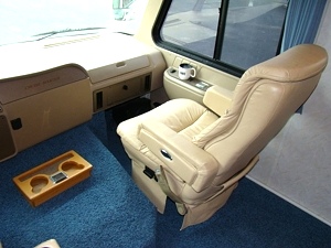 2000 CRUISE MASTER 35FT 1 SLIDE CLASS A MOTORHOME FOR SALE