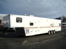 2008 WORK AND PLAY TOY HAULER MODEL 40FK 40FT FOR SALE 