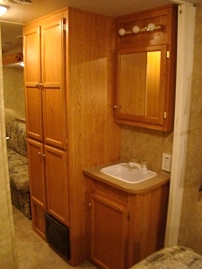 2006 CROSSROADS ZINGER TRAVEL TRAILER FOR SALE 26FT 1-SILDE OUT