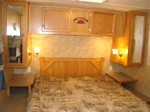 2006 CROSSROADS ZINGER TRAVEL TRAILER FOR SALE 26FT 1-SILDE OUT