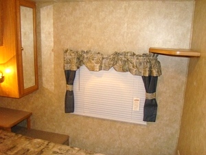 2006 CROSSROADS ZINGER TRAVEL TRAILER FOR SALE 26FT 1-SILDE OUT