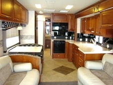 2005 FLEETWOOD REVOLUTION 40 FT 2-SLIDE CLASS A DIESEL MOTORHOME