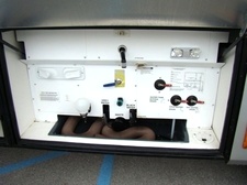2005 FLEETWOOD REVOLUTION 40 FT 2-SLIDE CLASS A DIESEL MOTORHOME