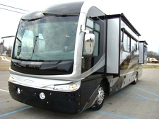 2005 FLEETWOOD REVOLUTION 40 FT 2-SLIDE CLASS A DIESEL MOTORHOME