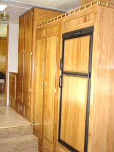 2005 TL INDUSTRIES FIFTHWHEEL 32FT TOY HAULER FOR SALE