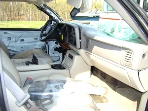 2002 CHEVROLET SUBURBAN LT 4X4 SELL WHOLE OR SELL USED PARTS