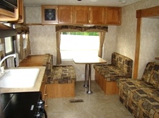 2007 KEYSTONE SPRINGDALE 27FT 1-SLIDE TRAVEL TRAILER  
