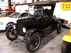 1925 FORD MODEL T  CONVERTIBLE COLLECTOR CARS FOR SALE
