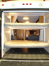 TOY HAULER CAMPER FOR RENT 2007 R-VISION BOOGIE BOX    