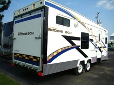 TOY HAULER CAMPER FOR RENT 2007 R-VISION BOOGIE BOX    