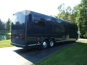 2000 PREVOST H3 45 ENTERTAINER / 12 BUNKS. FOR SALE OR LEASE
