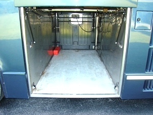 2000 PREVOST H3 45 ENTERTAINER / 12 BUNKS. FOR SALE OR LEASE