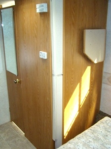 FIFTHWHEEL TOY HAULER FOR SALE USED 2004 RAGEN 36FT TOY HAULER