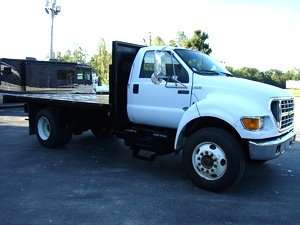 2003 FORD F650 FLAT BED CUMMINS DIESEL FOR SALE