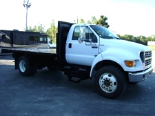 2003 FORD F650 FLAT BED CUMMINS DIESEL