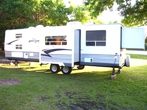 2007 AMERI-CAMP 32FT 2-SLIDE TRAVEL TRAILERS FOR SALE