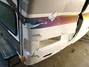 2000 GULF STREAM TOUR MASTER SERIES M-8430 FOR SALE - DAMAGED / REPAIRABLE MOTORHOME