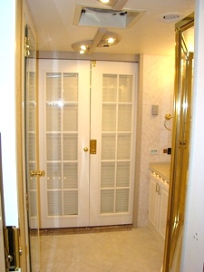 2000 GULF STREAM TOUR MASTER SERIES M-8430 FOR SALE - DAMAGED / REPAIRABLE MOTORHOME