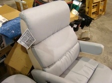 MOTORHOME  / RV FLEXSTEEL CAPTAINS CHAIRS 