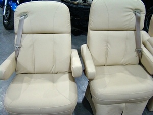 RV SALVAGE SURPLUS FOR SALE MOTORHOME CAPTIAN CHAIRS / FRONT SEATS