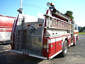 1998 E-ONE FIRE TRUCK PUMPER WITH FOAM SYSTEM FOR SALE