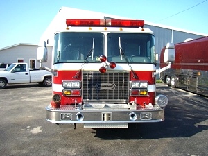 1998 E-ONE FIRE TRUCK PUMPER WITH FOAM SYSTEM FOR SALE