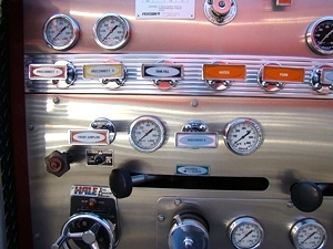 1998 E-ONE FIRE TRUCK PUMPER WITH FOAM SYSTEM FOR SALE