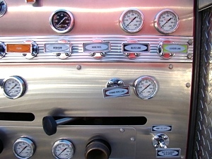 1998 E-ONE FIRE TRUCK PUMPER WITH FOAM SYSTEM FOR SALE