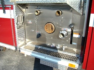 1998 E-ONE FIRE TRUCK PUMPER WITH FOAM SYSTEM FOR SALE