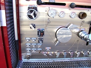1998 E-ONE FIRE TRUCK PUMPER WITH FOAM SYSTEM FOR SALE