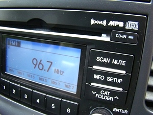 2010 HYUNDAI ACCENT GLS 4-DOOR SEDAN FOR SALE