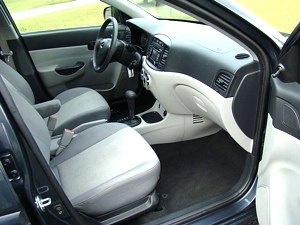 2010 HYUNDAI ACCENT GLS 4-DOOR SEDAN FOR SALE