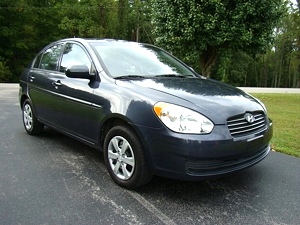 2010 HYUNDAI ACCENT GLS 4-DOOR SEDAN FOR SALE