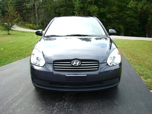 2010 HYUNDAI ACCENT GLS 4-DOOR SEDAN FOR SALE