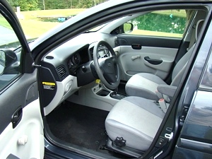 2010 HYUNDAI ACCENT GLS 4-DOOR SEDAN FOR SALE